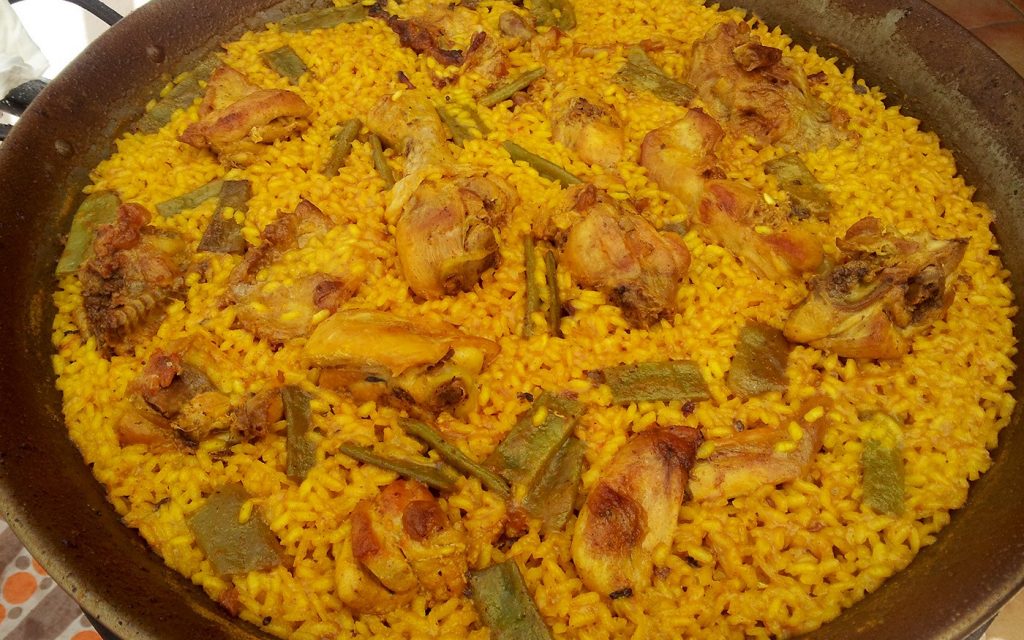 paella-de-pollo-y-conejo