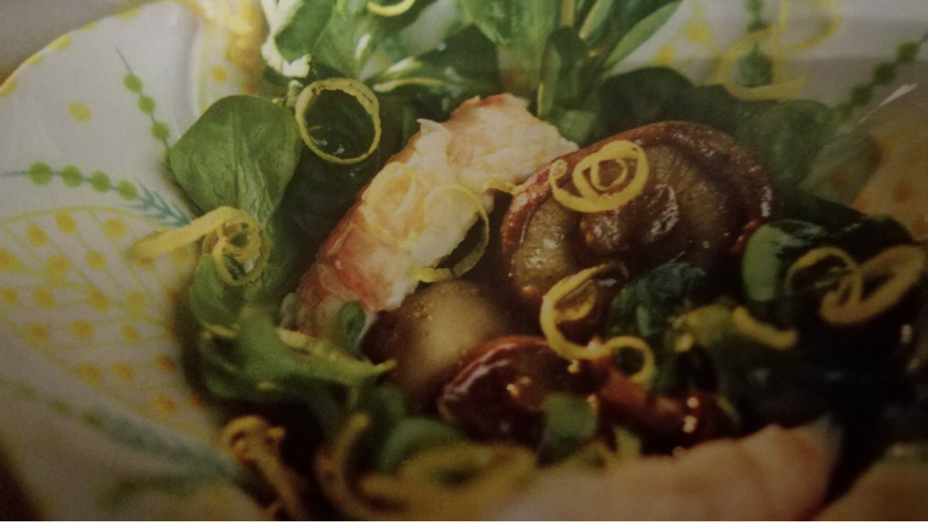 ENSALADA DE SETAS Y CIGALAS CON ALIÑO DE TOMILLO Y LIMÓN