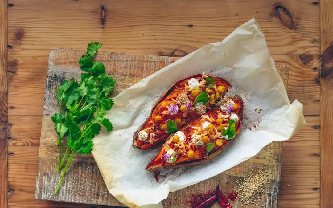 Boniato rojo con pechuga de pollo y garbanzos